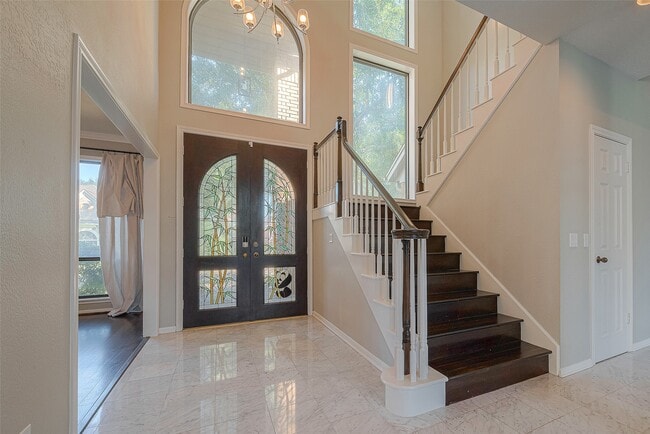 Photo - 15714 Sylvan Lake Dr