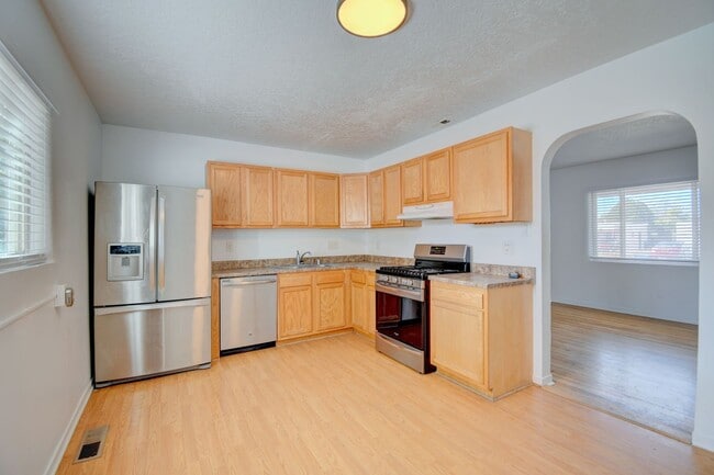 Photo - NE Heights 2 Bedroom 1 Bath with garage