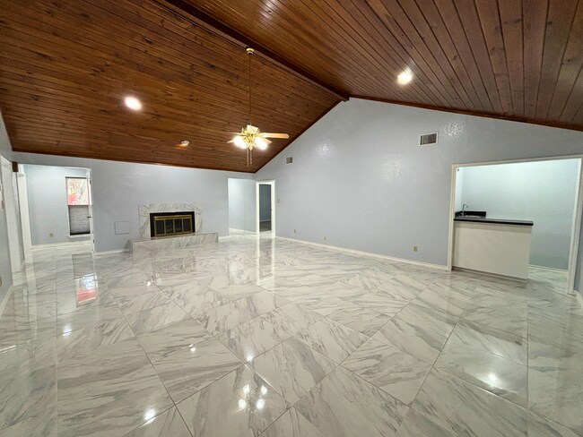 Photo - 6318 Firestone Pkwy