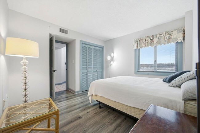 Photo - 100 Lands End Blvd Unidad 318