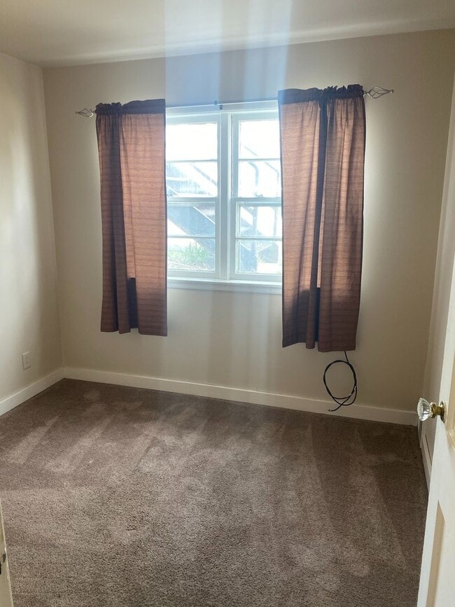 Photo - r423LBP Unit #10