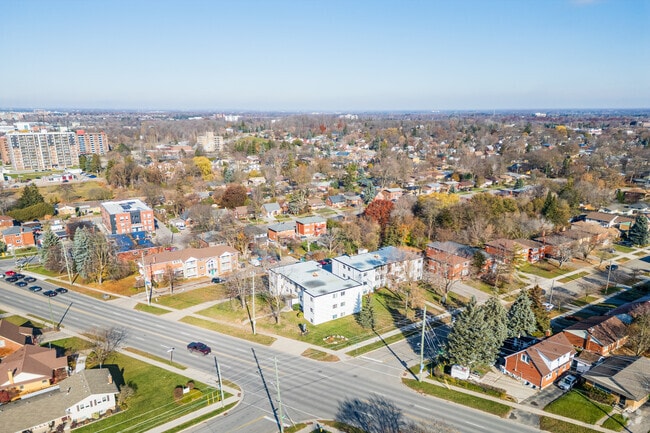 Photo - Allen Terrace