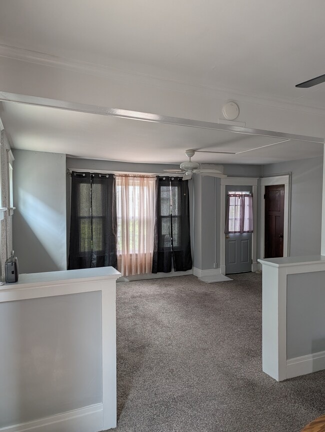 Building Photo - 182 Merrimac St Unit UPPER
