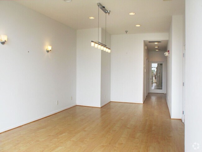 Building Photo - 3574 N Davidson St Rental