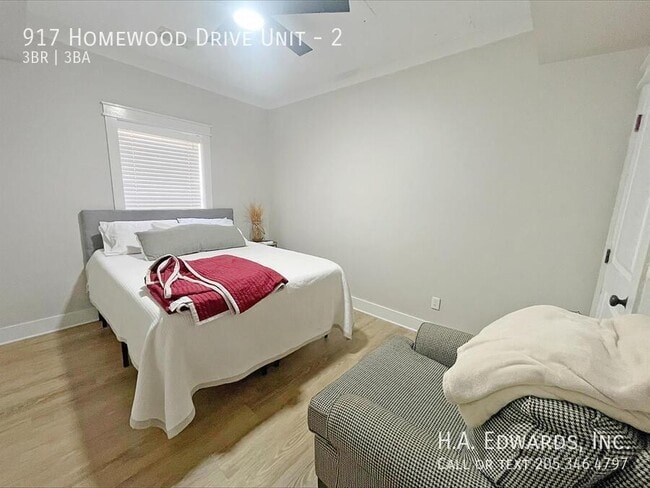 Photo - 917 Homewood Dr