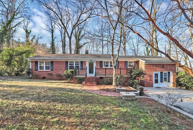 Building Photo - Beautiful Three Bedroom Home in Westerwood Subdivision!