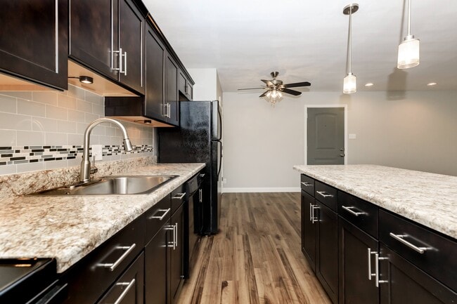 Woodland plus - Kitchen 2