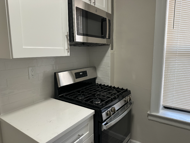 Photo - 18 Kensington Ave Apartment Unit 3E