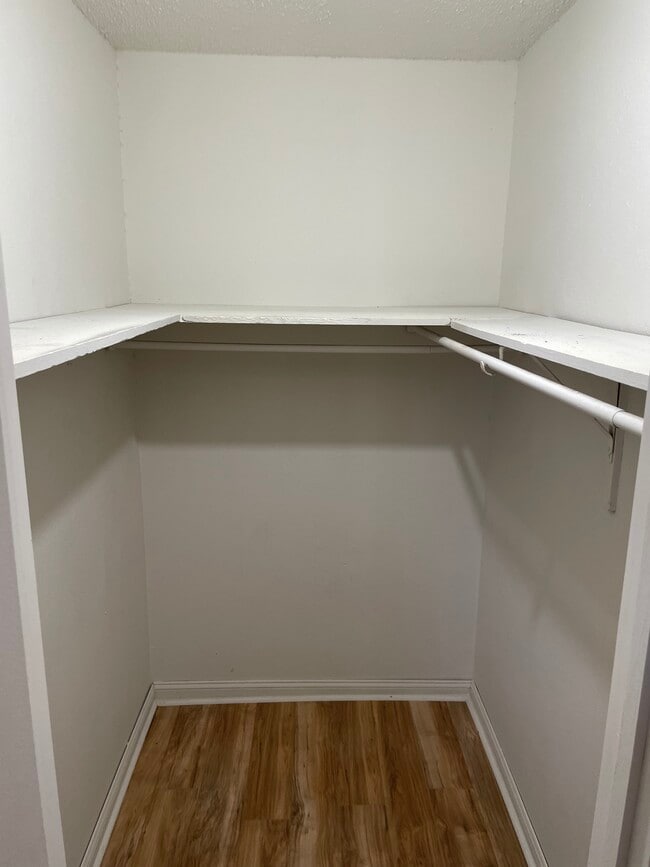 Photo - 1661 Alexander Ct