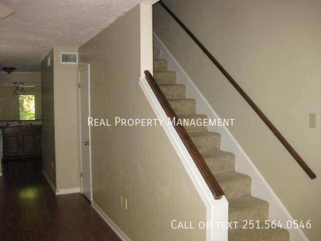 Photo - 959 Dickenson Ave