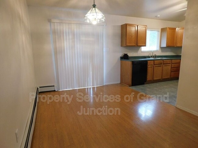 Photo - 2963 Bookcliff Ave