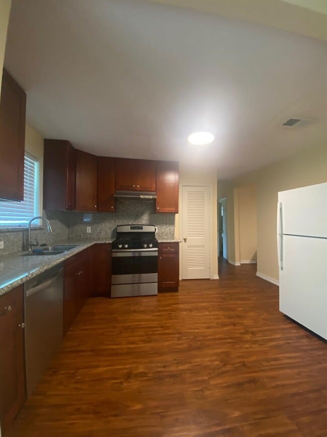 Photo - 410 Broad Ripple Dr