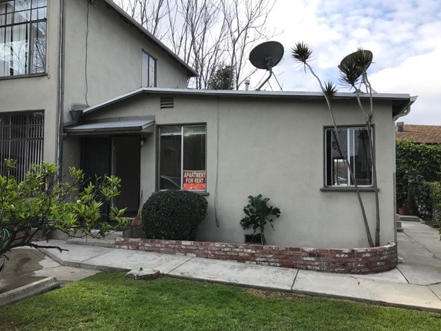 Building Photo - 416 E Cypress St Unit c Rental