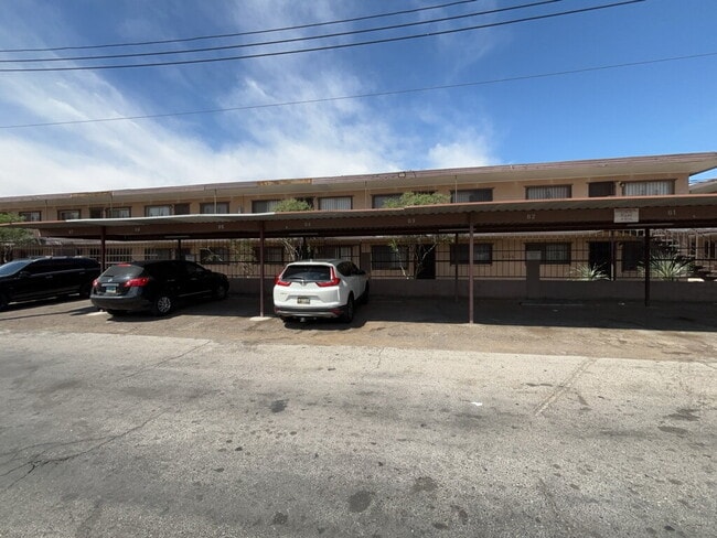 Light & Bright Condo in a Quiet Neighborhood – **First Month's Rent Free*** excludes recurring fees
