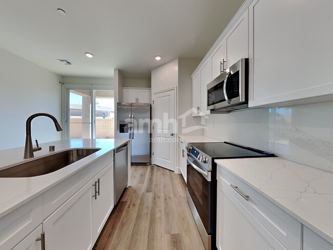 Photo - 678 Crimson Flare Ct