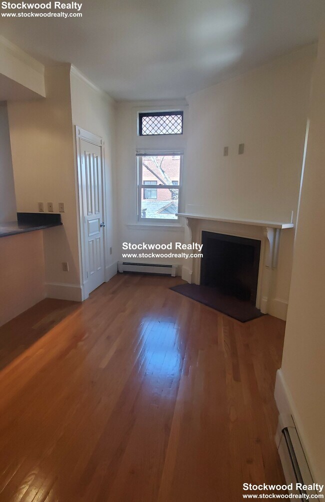 Photo - 195 Commonwealth Ave