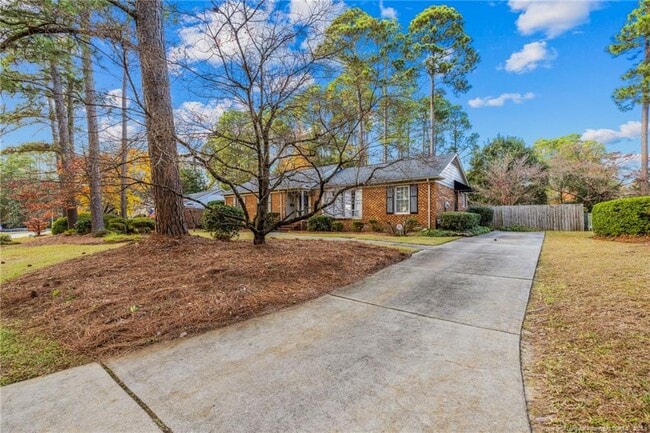 Photo - 2818 Millbrook Rd