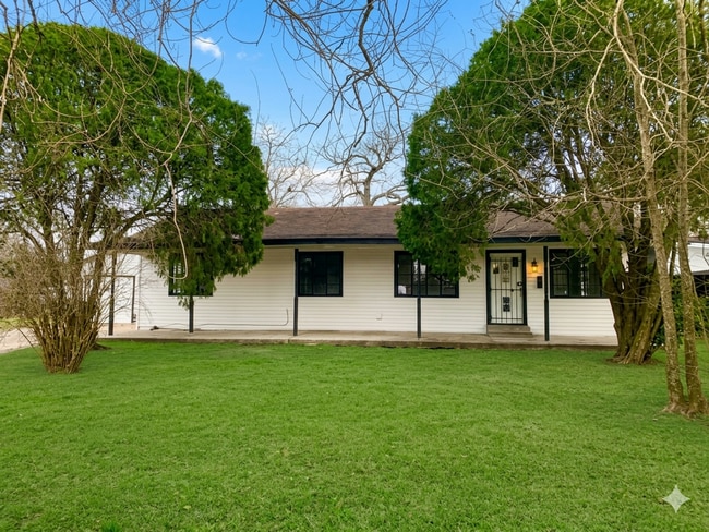 Photo - 4 Bedroom Single Family in Houston! Recently Remodeled
