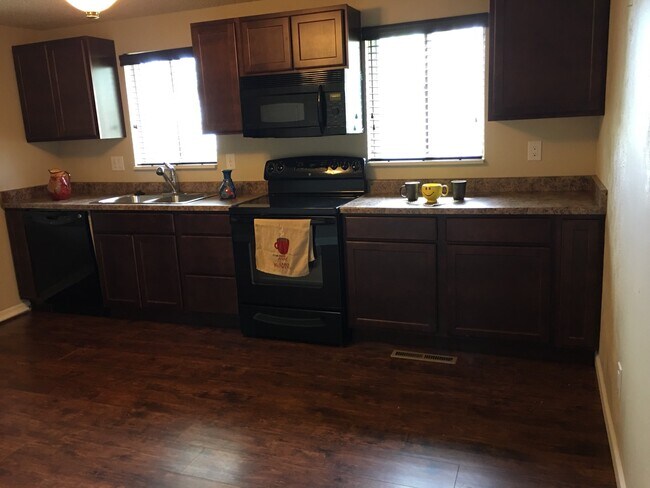 Photo - 7235 Omaha Blvd