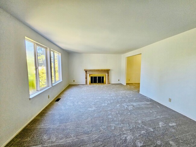 14912 SE 46th Pl
