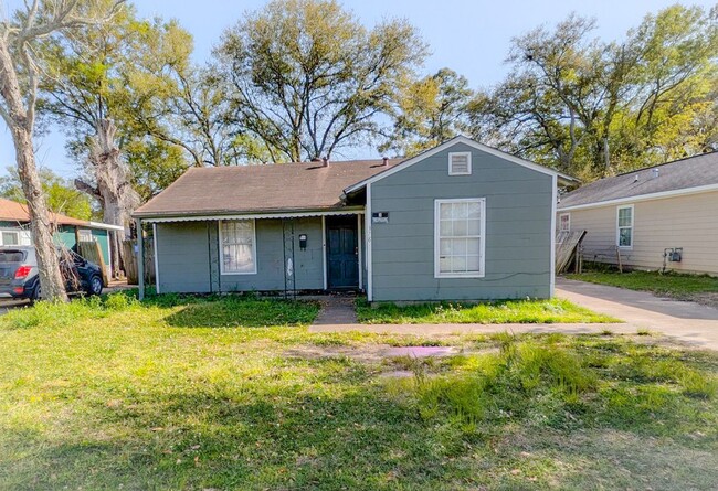 Building Photo - 378 Garland Ave Rental
