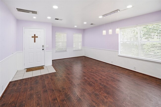 Photo - 6811 Brighton Hill Ln