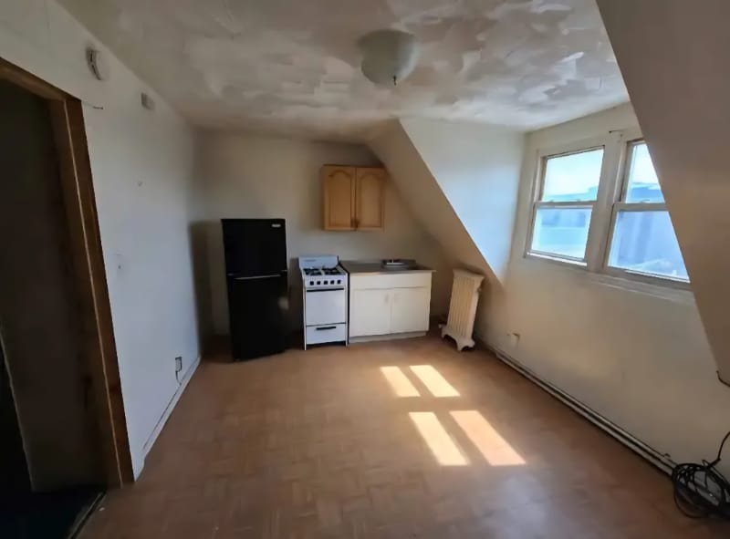 Photo - 90 Auburn St Unidad 13