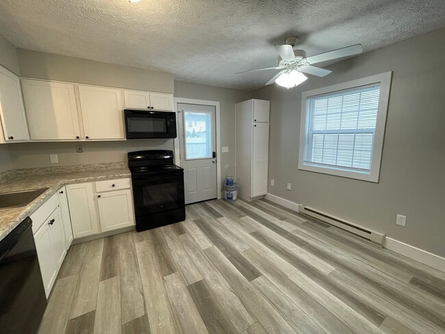 Kitchen(Renovated Unit)