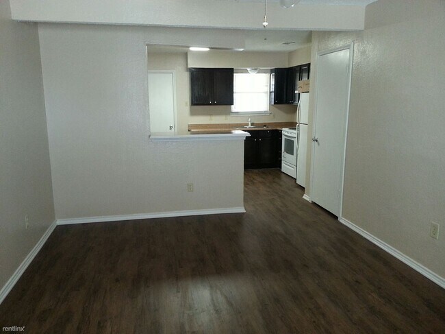 Photo - 2 br, 2 bath 4plex - 640 South Rogers Road...