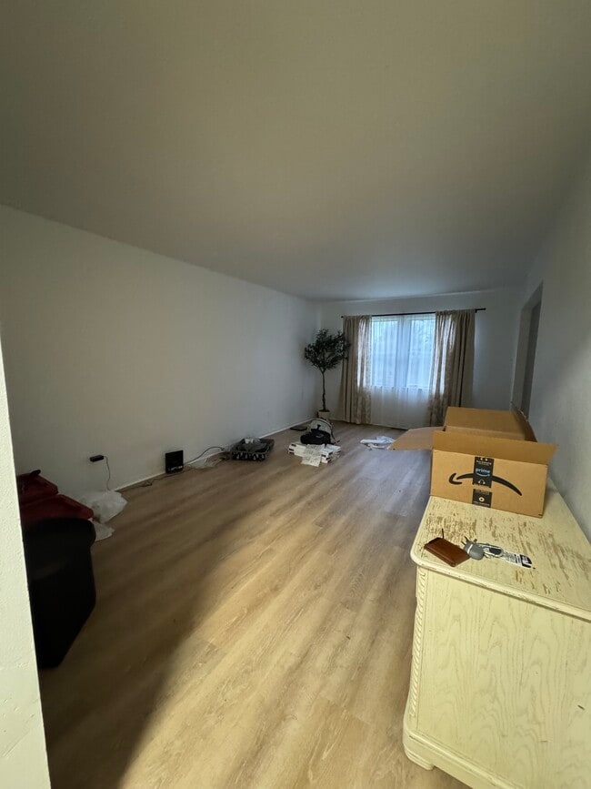 Photo - 1617 N Hagadorn Rd