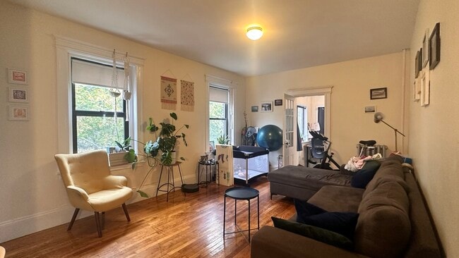 Building Photo - 277 Saint Paul St Unit 283-23