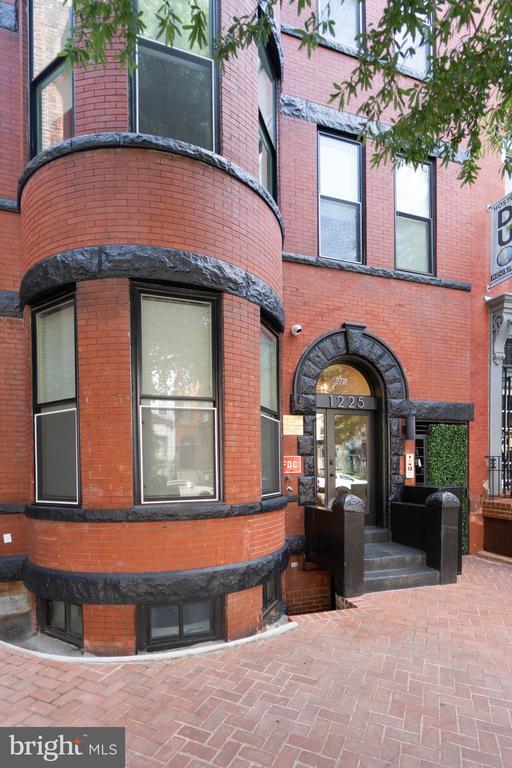 Building Photo - 1225 11th St NW Rental