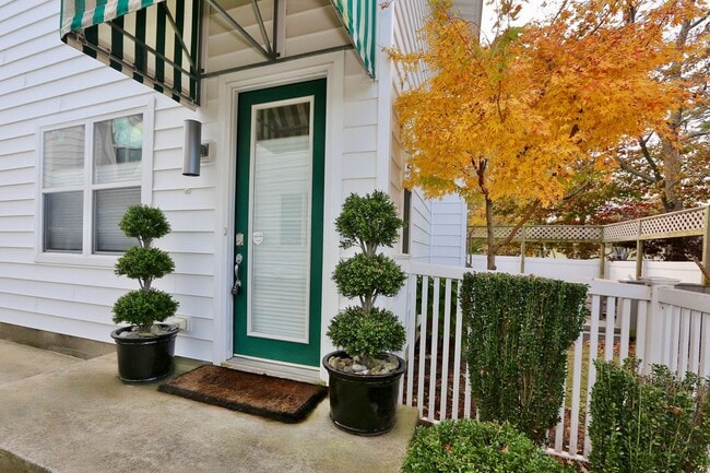 Photo - 3-Bedroom Condo 1/2 Mile from Oceanfront! Stainless Steel Appliances - Granite Counter Tops - All...