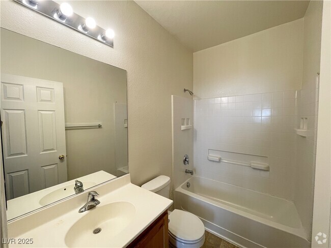 Building Photo - 1312 Creek Village Ave Rental