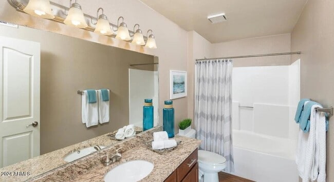 Photo - 4215 N Drinkwater Blvd Unit 1