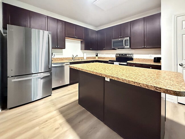 Photo - 1890 Sweetbroom Cir Unidad SI ID1509834P