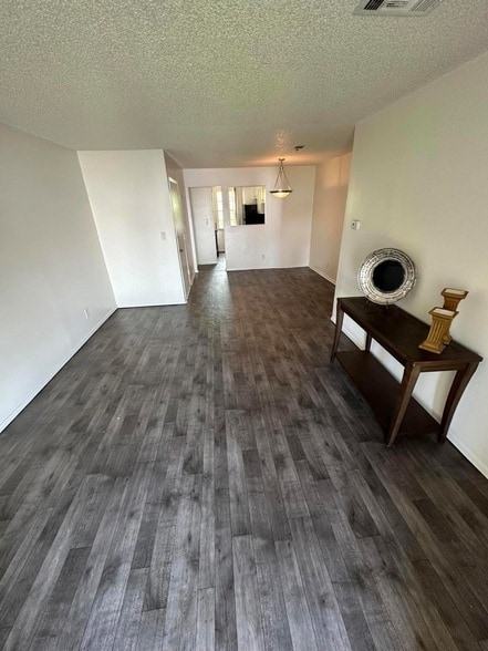 Photo - 6880 W Fairfield Dr Unidad 76 Rental