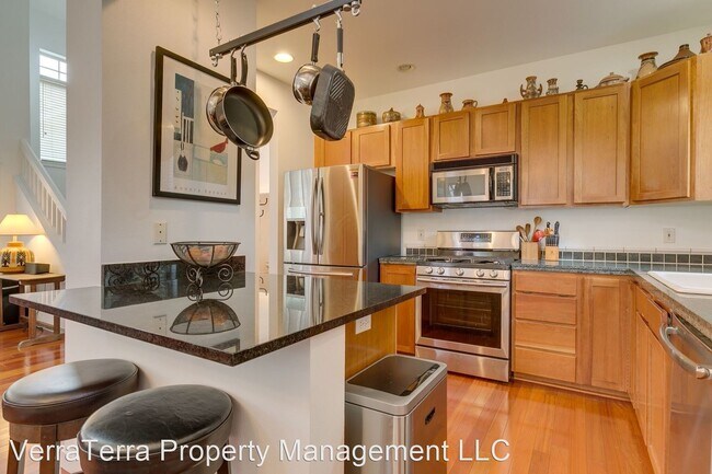 Photo - 3 br, 2.5 bath House - 15916 NE 95th Way