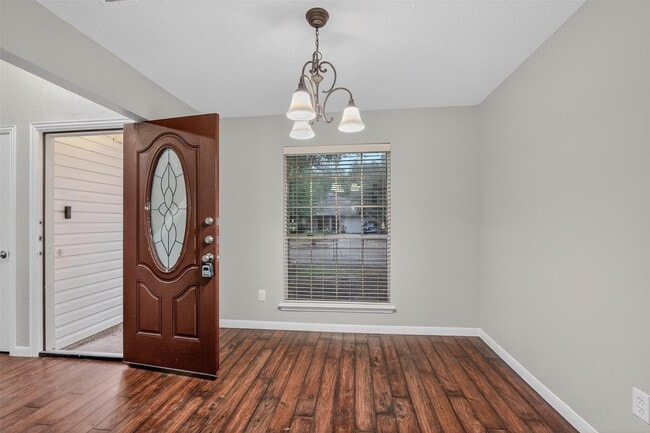 Photo - 17226 Chapel Pine St