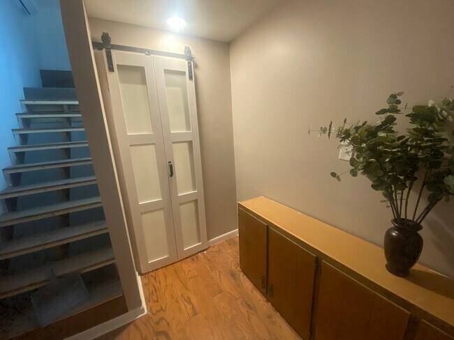 Foyer Entry