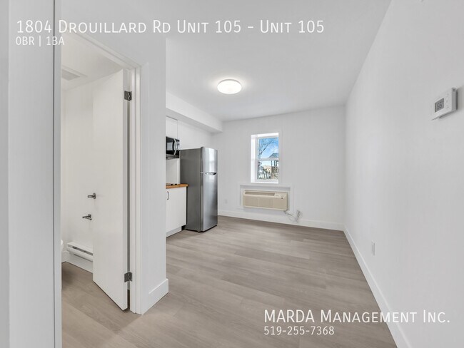 Building Photo - MODERN BACHELOR Unit 105