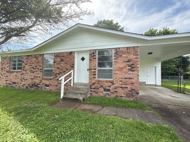 Building Photo - 147 Tisdale St