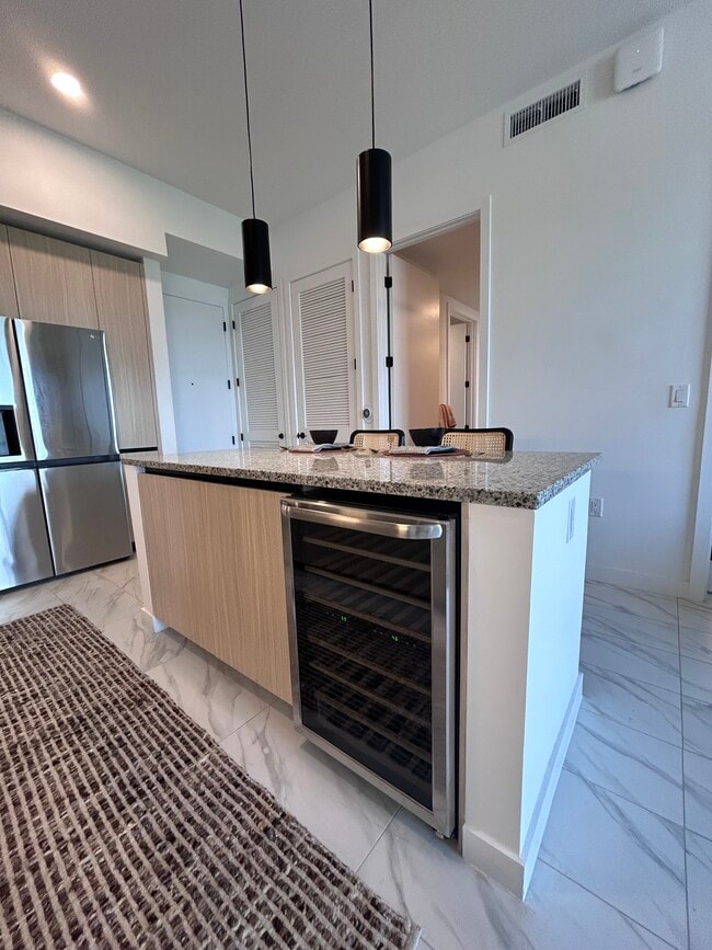 Photo - 2362 NE 172nd St Unit B22