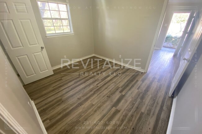 Photo - Renovated 1 Bedroom 1 Bath DUPLEX!