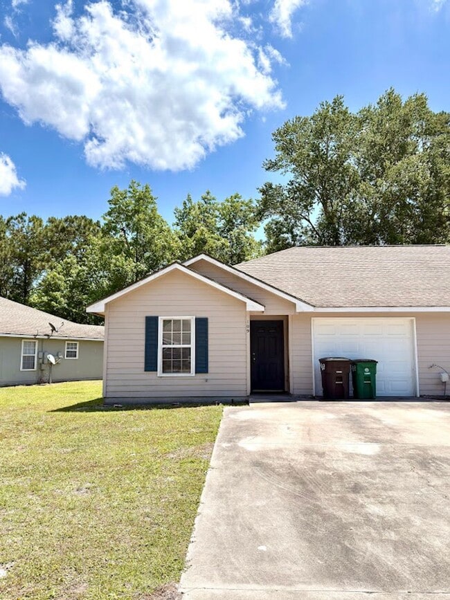 Building Photo - 109 Sapelo Dr