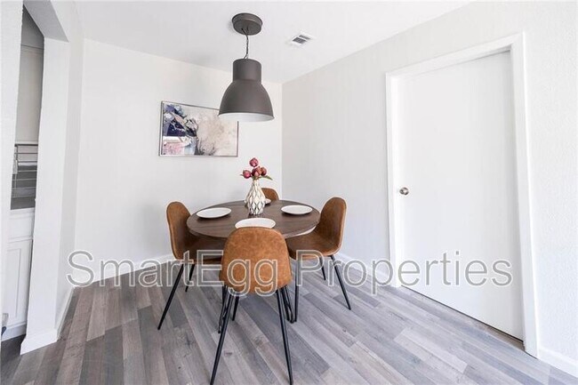 Photo - 6710 Wentworth Dr Unidad B