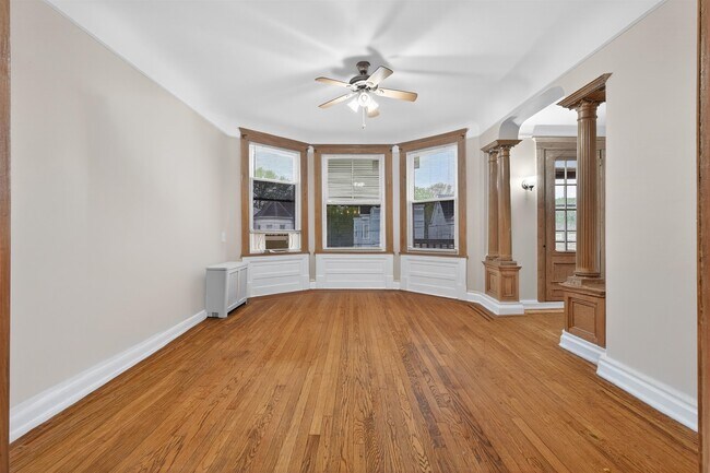 Photo - 18 Boyd Ave Unit 2