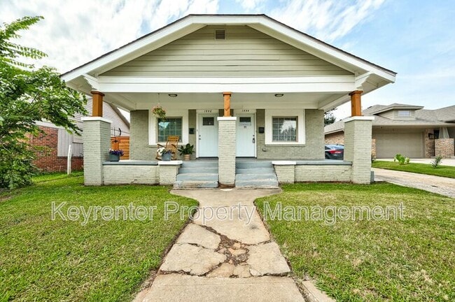 Photo - 1444 NE 13th St