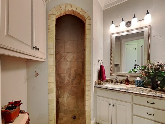 Photo - STUNNING HOME IN NRH!