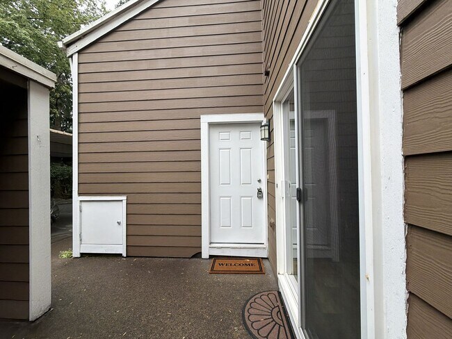 Photo - 1614 Village Park Pl